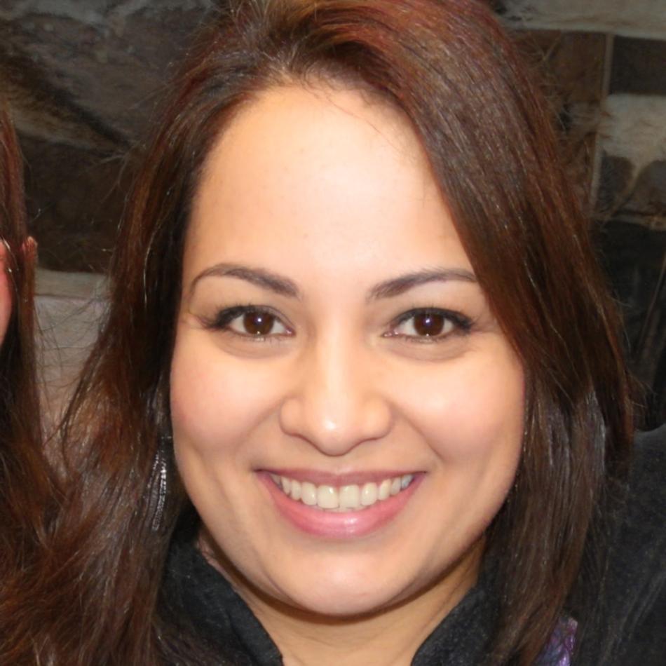Priya Chen, Lead Financial Educator